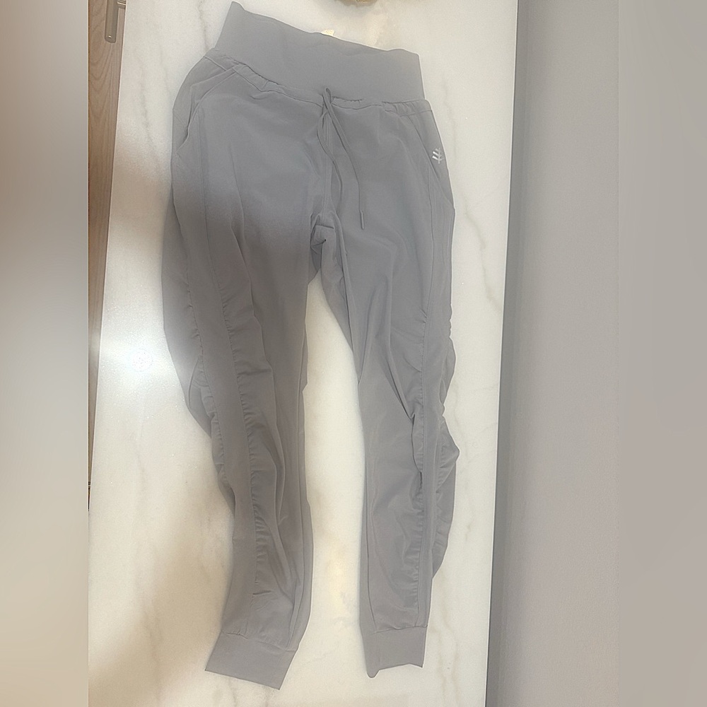 Coolibar Women's Motio Jogger pants